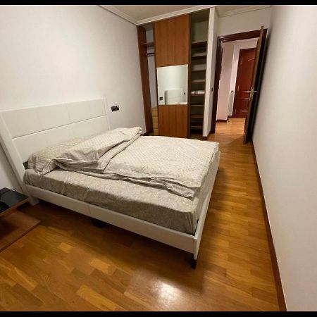 Bonito Piso Con Aparcamiento A Pie De La Calle . Nájera Eksteriør billede